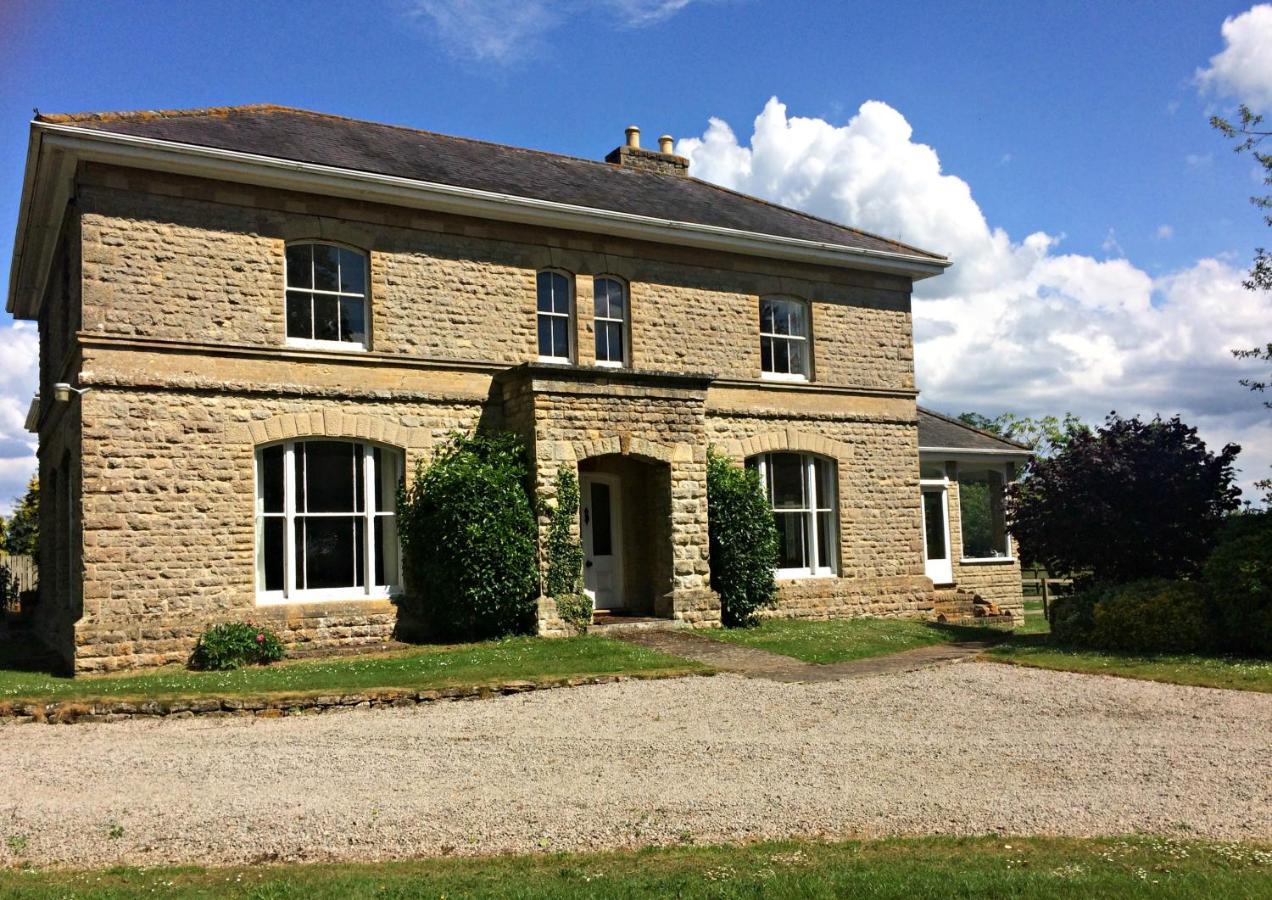 Walltree House Brackley  Exterior photo