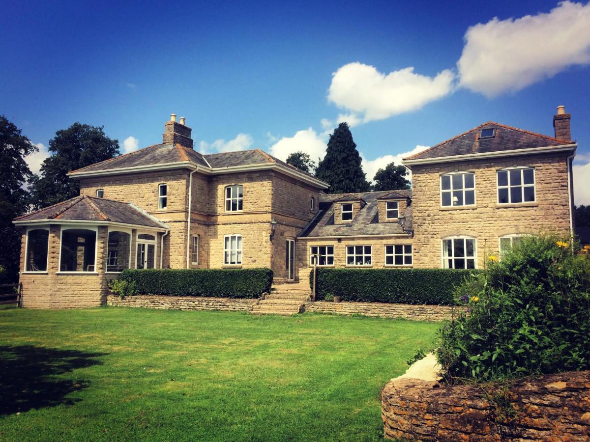 Walltree House Brackley  Exterior photo