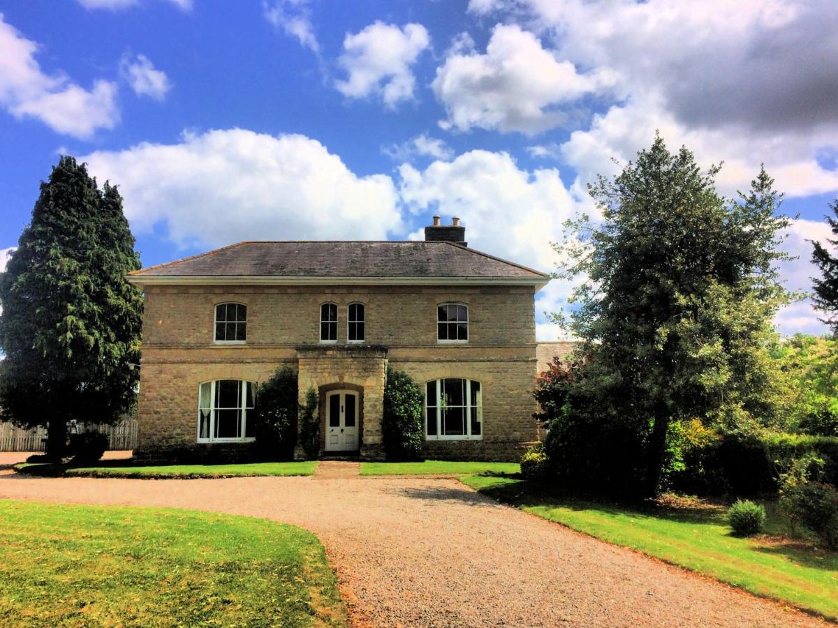 Walltree House Brackley  Exterior photo