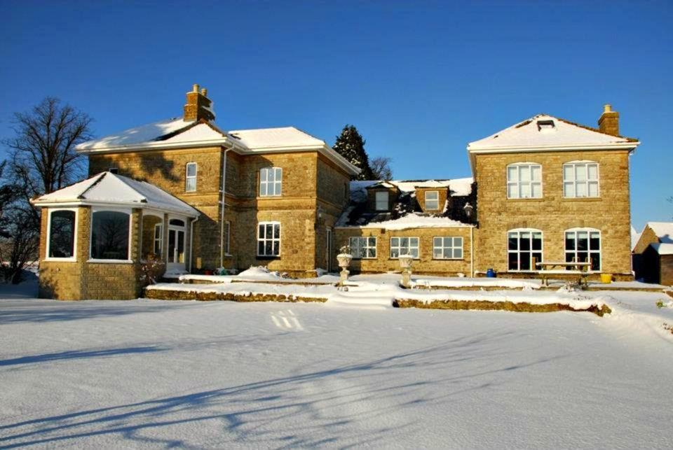 Walltree House Brackley  Exterior photo